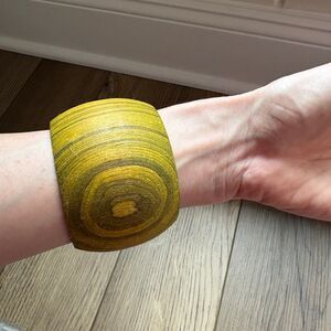 Wood grain lime green/yellow lightweight bracelet cuff
